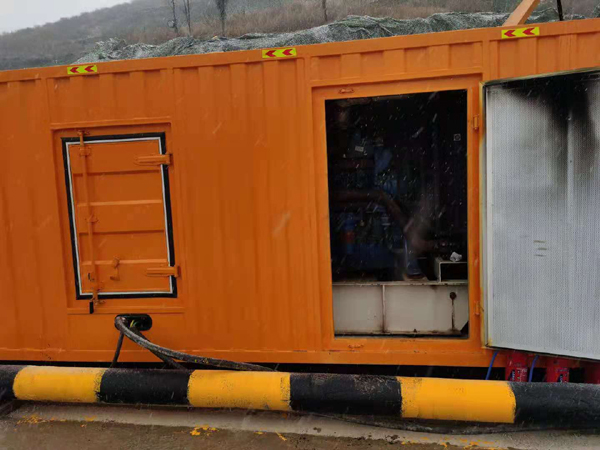 兰坪发电车出租-应急柴油发电机组选什么样的比较好？