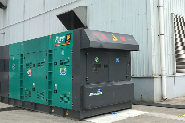 兰坪燃油滤清器的更换流程是怎样的？