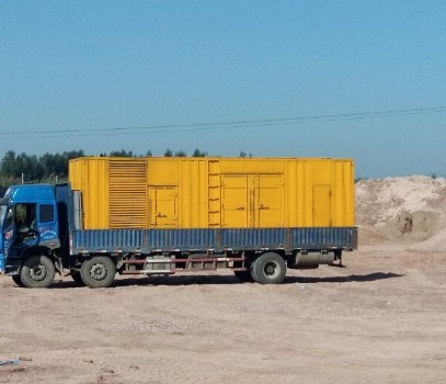 兰坪发电机出租如何判断柴油发电机冷却液是否需要更换？