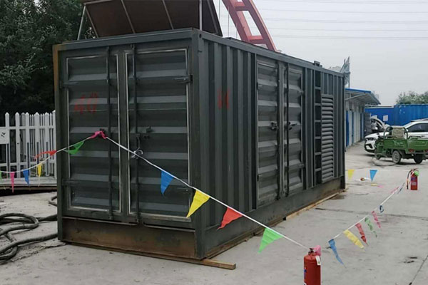 兰坪发电机租赁空气滤清器多久更换一次？