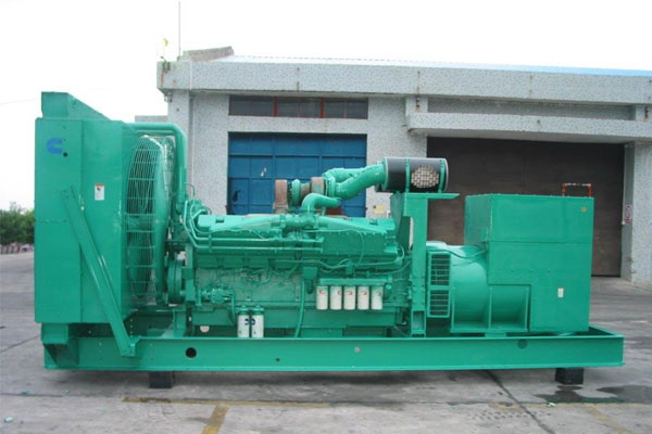 兰坪工厂发电机应急发电时如何更准确地检查发电机状态？