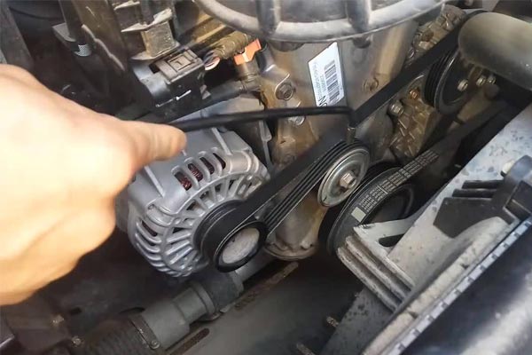 兰坪转速传感器的工作原理是什么？