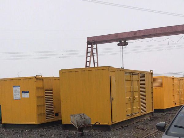 兰坪100kw柴油发电机组每小时油耗？