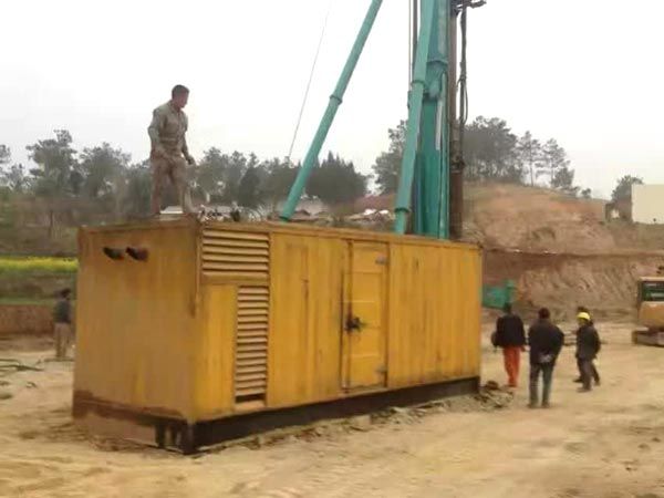 兰坪如何判断水冷式机油散热器密封件是否需要更换？